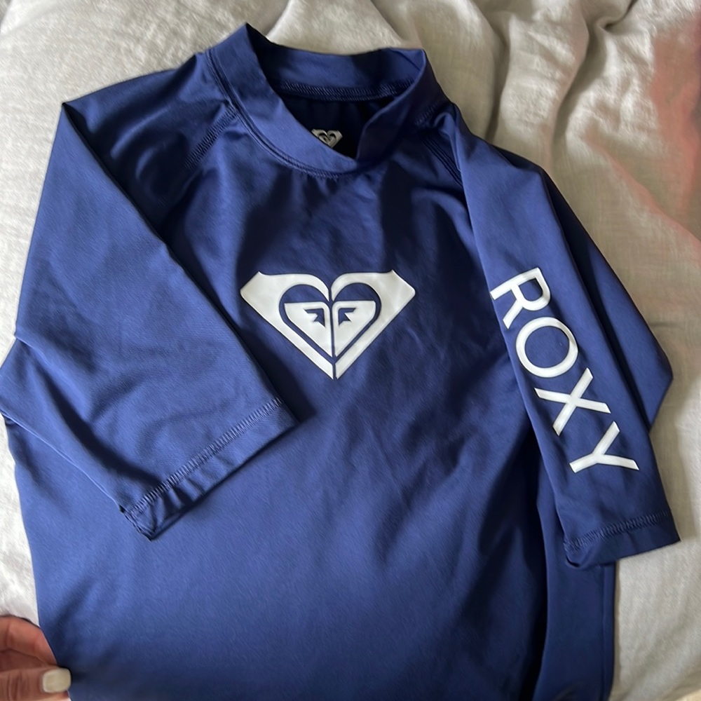 Roxy rash guard worn once